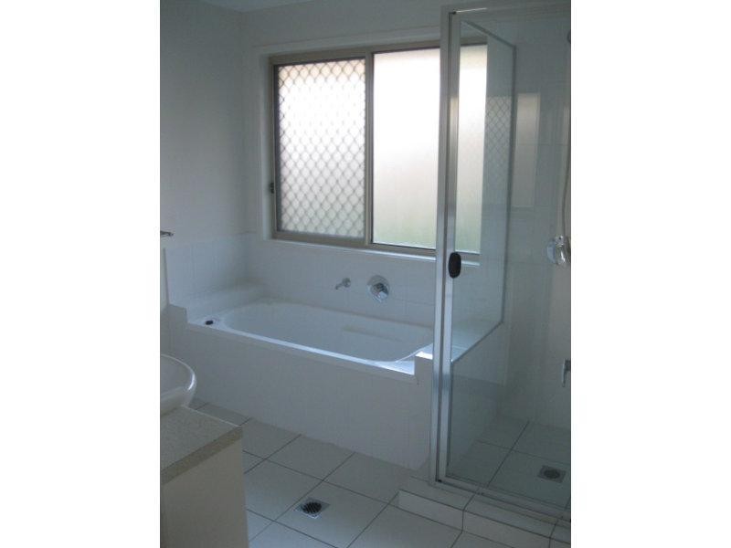 10 Jackeroo  Cres, Gilston QLD 4211