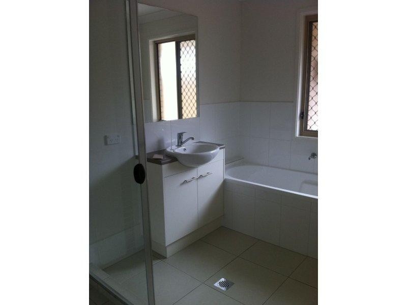 29 Sunridge Cct, Windaroo QLD 4207
