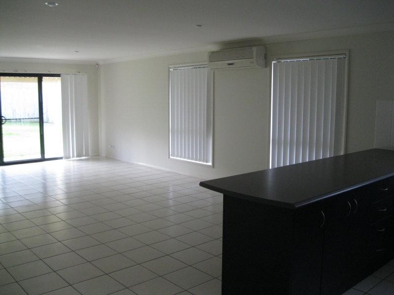 10 Mungana Dr, Upper Coomera QLD 4209