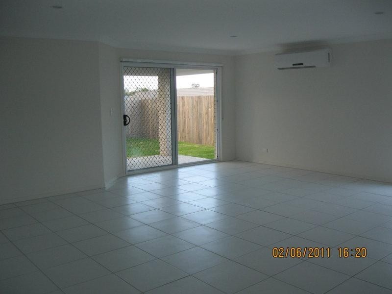 3 Oakvale St, Holmview QLD 4207