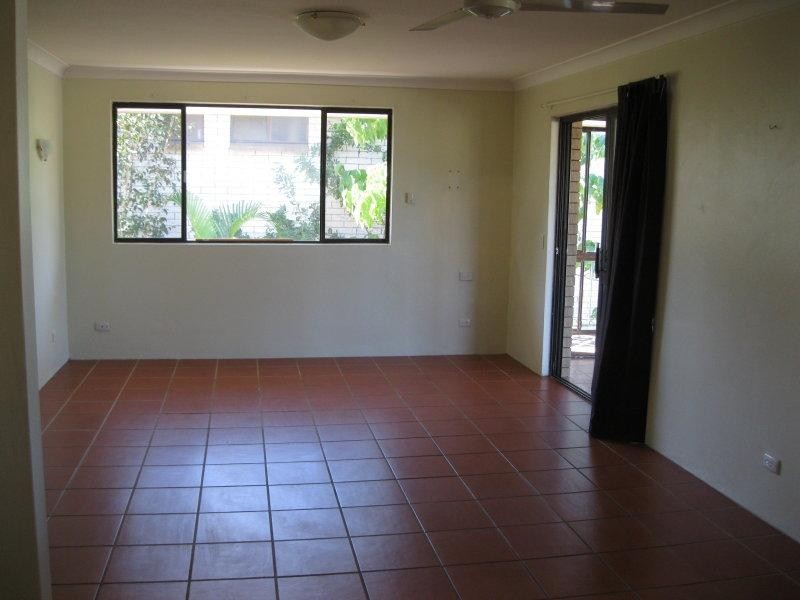 2/31 Donald  St, Paradise Point QLD 4216