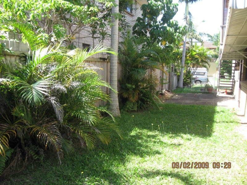 2/31 Donald  St, Paradise Point QLD 4216