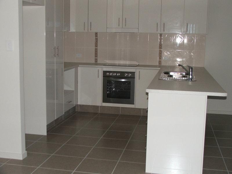 8 Yelka Street St, Ormeau QLD 4208