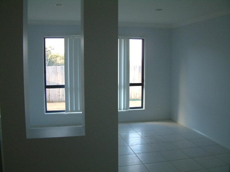 32 Annabelle Cres, Upper Coomera QLD 4209