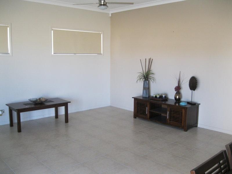 4 Elizabeth St, Coomera QLD 4209