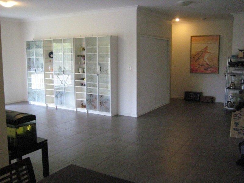 43 Woodlands Bvd, Waterford QLD 4133