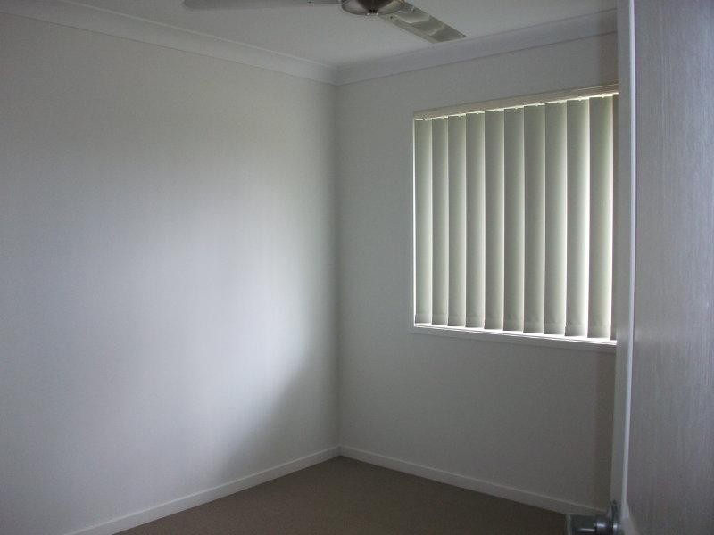 27 Winchester Cres, Pimpama QLD 4209