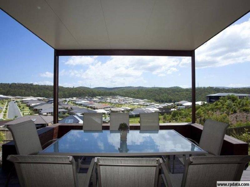 1 Wunburra   Cir, Pacific Pines QLD 4211