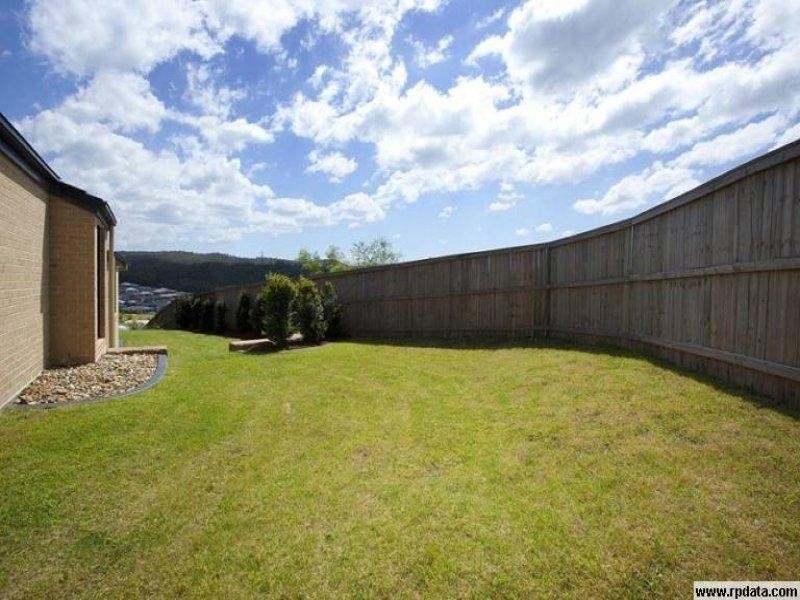 1 Wunburra   Cir, Pacific Pines QLD 4211