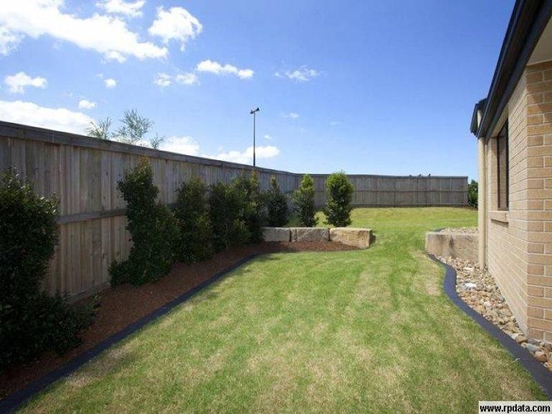 1 Wunburra   Cir, Pacific Pines QLD 4211