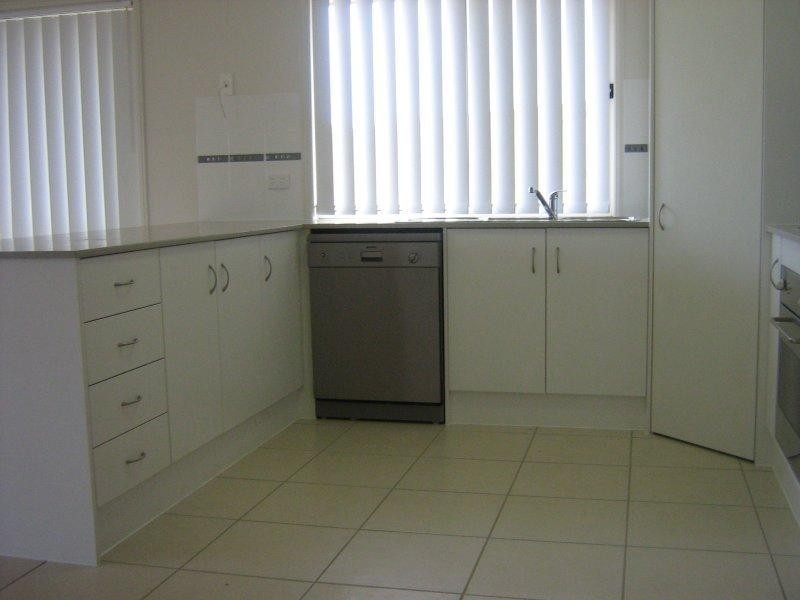 4 Antonia Pl, Ormeau QLD 4208