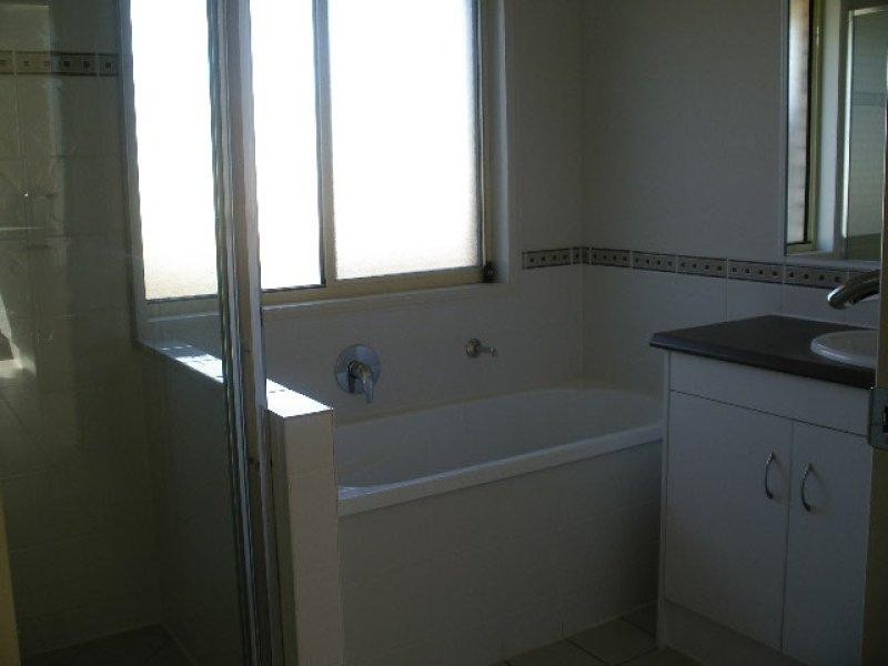 24 Eumundi St, Ormeau QLD 4208