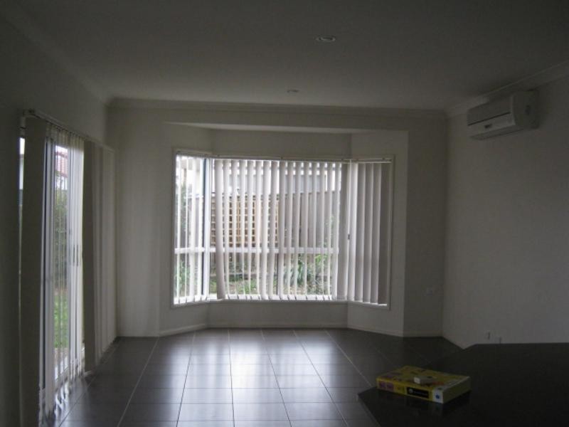 1/61 Nicola Way, Upper Coomera QLD 4209