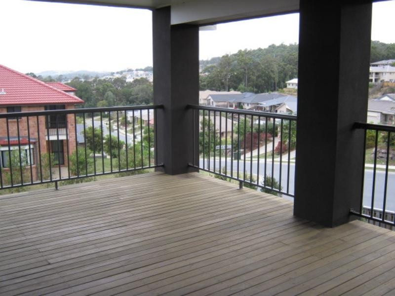 1/61 Nicola Way, Upper Coomera QLD 4209