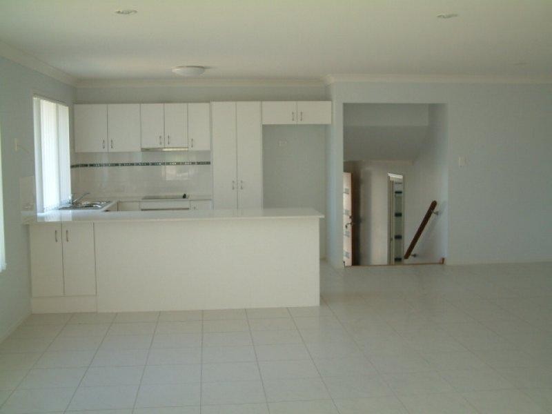 11 Anna  Ave, Ormeau QLD 4208