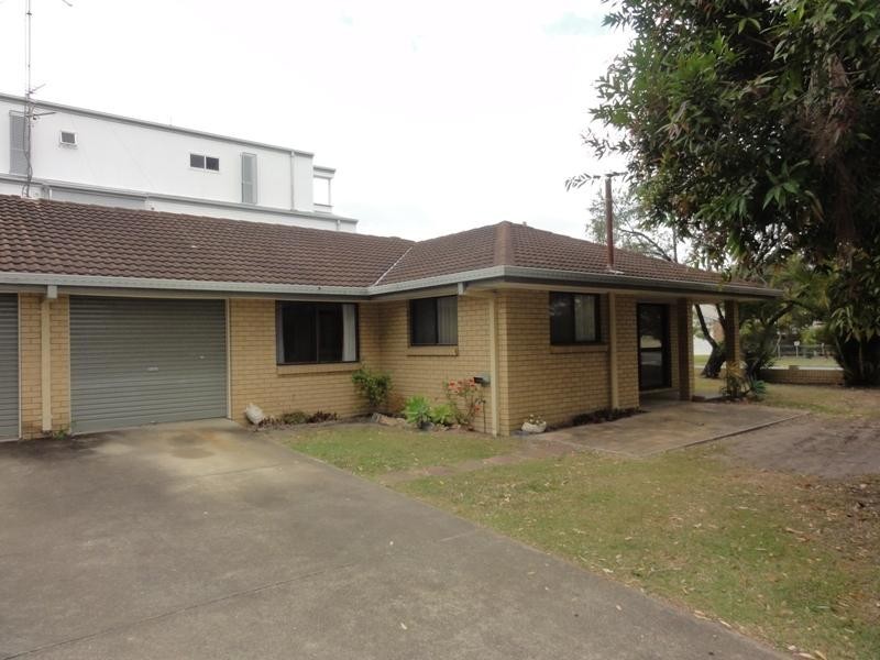 1/411 Bayview St, Paradise Point QLD 4216