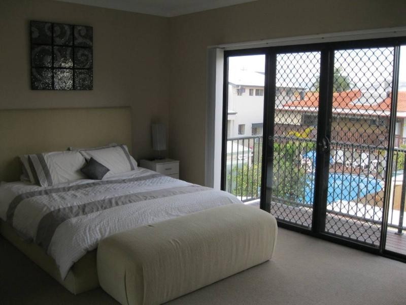 1/26 Muscovey  Ave, Paradise Point QLD 4216