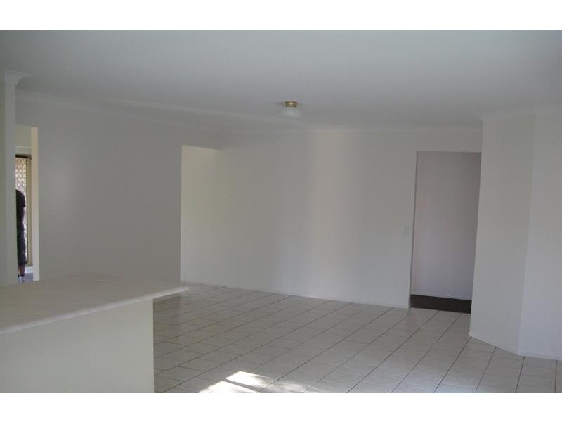 51 Ballybunion Dr, Parkwood QLD 4214