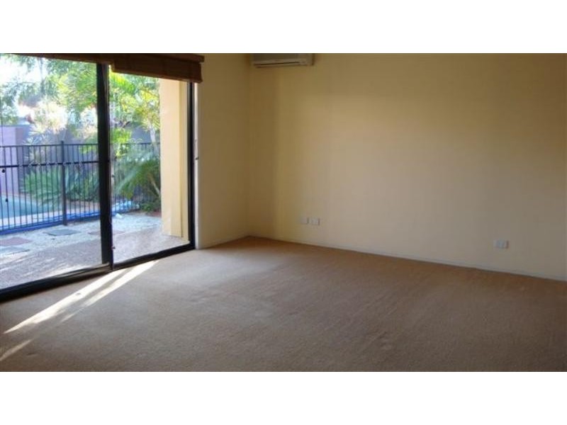 56 The Peninsula -, Helensvale QLD 4212