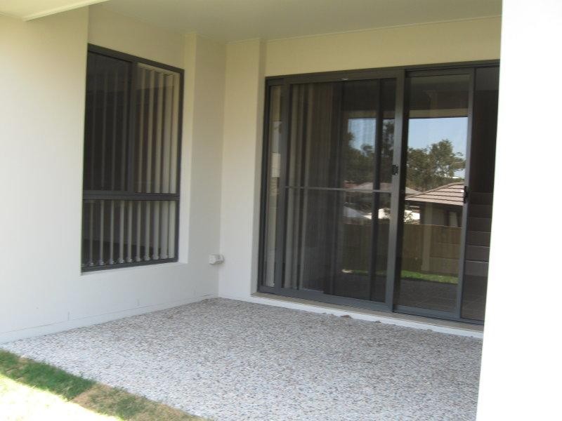 35 Mossman Parade Pde, Waterford QLD 4133