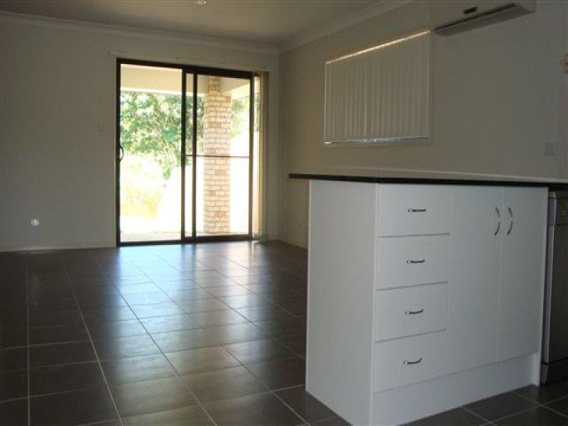 11 Christopher  St, Pimpama QLD 4209