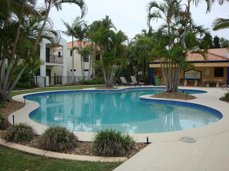 8847 Magnolia  Dr, Hope Island QLD 4212
