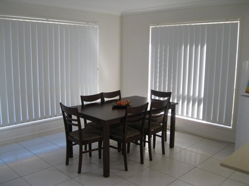 13 Ritz Dr, Coomera QLD 4209