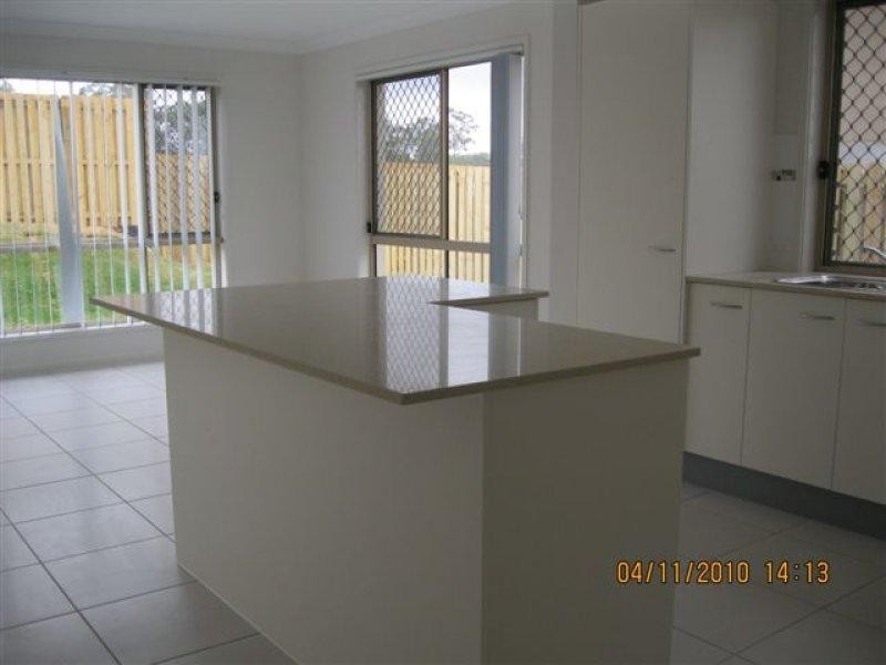 13 Ritz Dr, Coomera QLD 4209