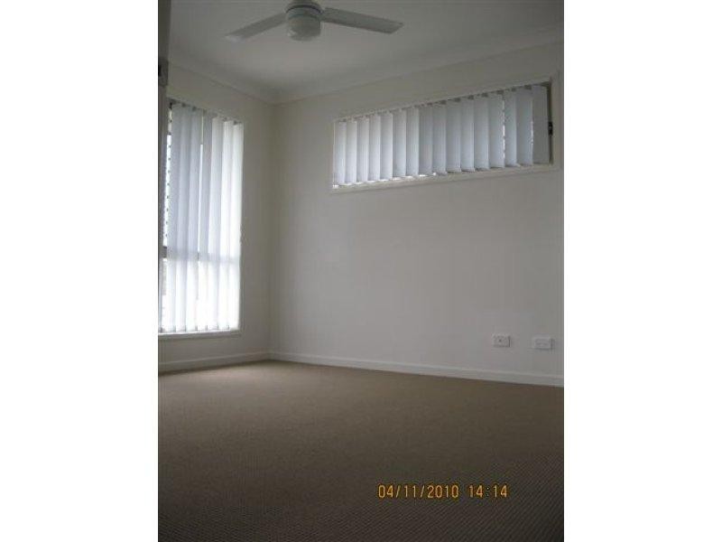 13 Ritz Dr, Coomera QLD 4209