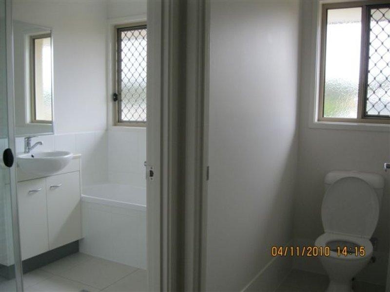 13 Ritz Dr, Coomera QLD 4209