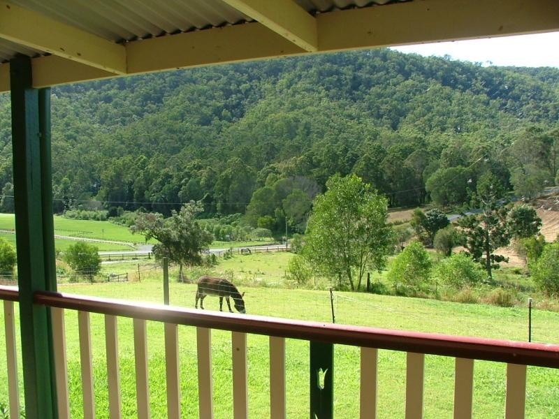 202B Clagiraba  Rd, Clagiraba QLD 4211