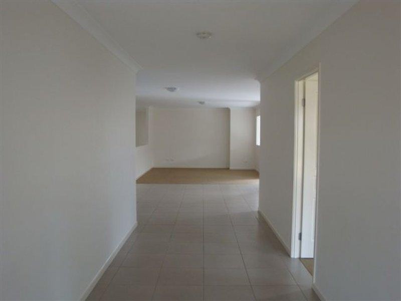 13 Hazelmere  Cres, Ormeau QLD 4208