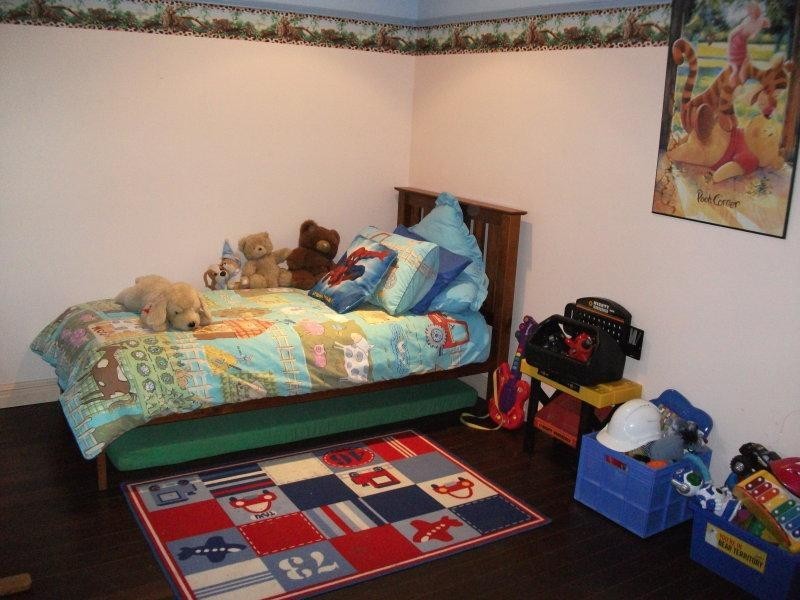 27 Lind Ave, Southport QLD 4215