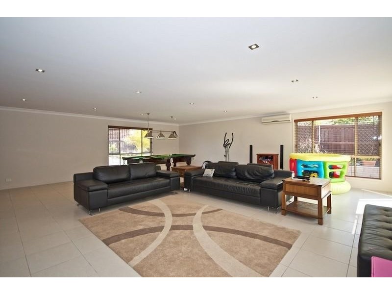 43 Inverness Way, Parkwood QLD 4214