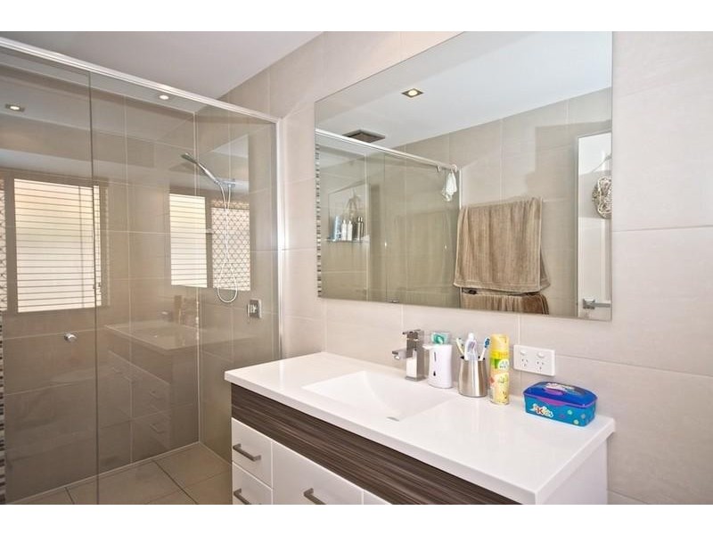 43 Inverness Way, Parkwood QLD 4214