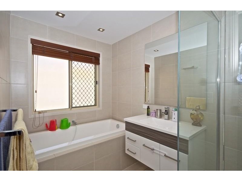 43 Inverness Way, Parkwood QLD 4214