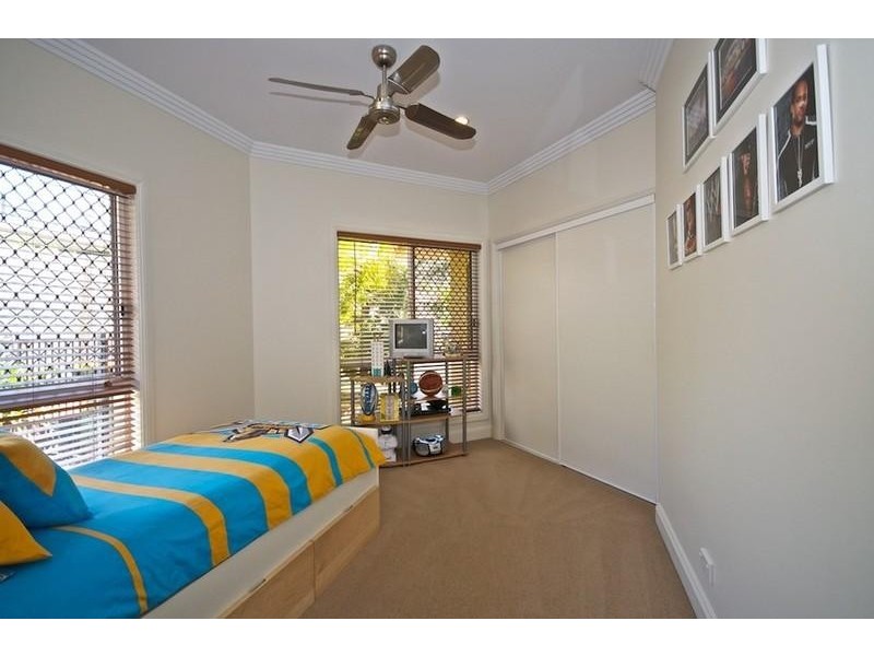 17 Pearson Cl, Arundel QLD 4214