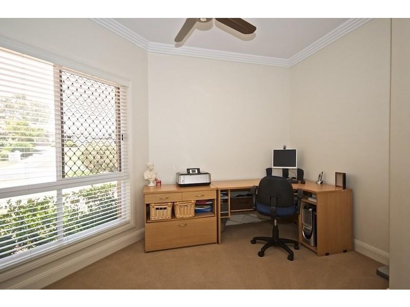17 Pearson Cl, Arundel QLD 4214
