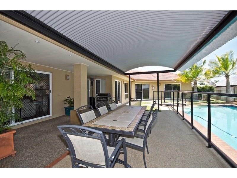 17 Pearson Cl, Arundel QLD 4214