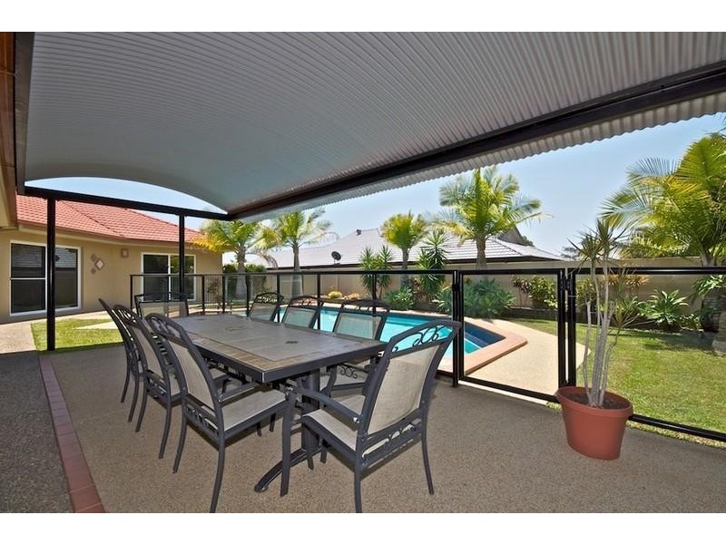 17 Pearson Cl, Arundel QLD 4214
