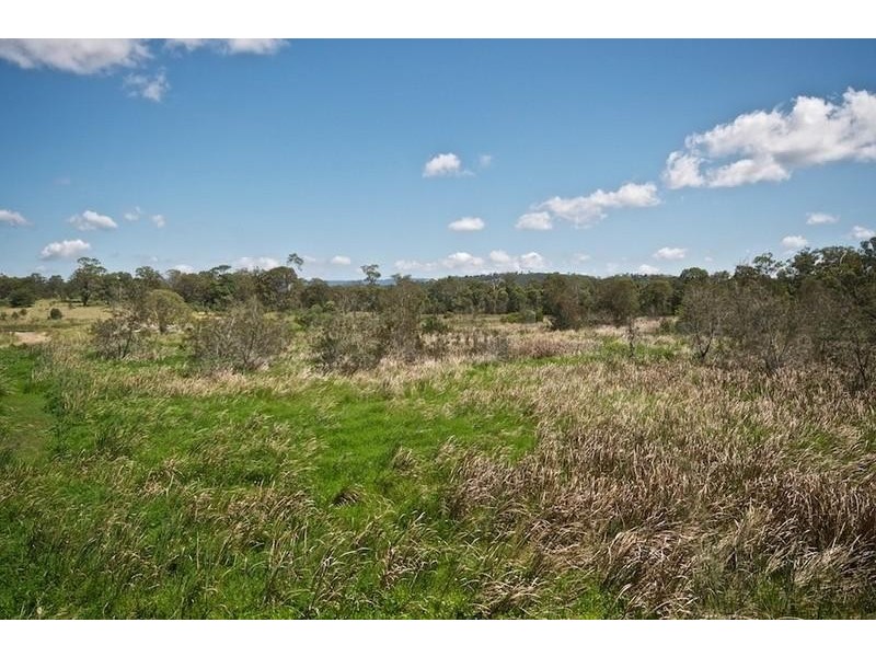 84 Golden Bear Dr, Arundel QLD 4214