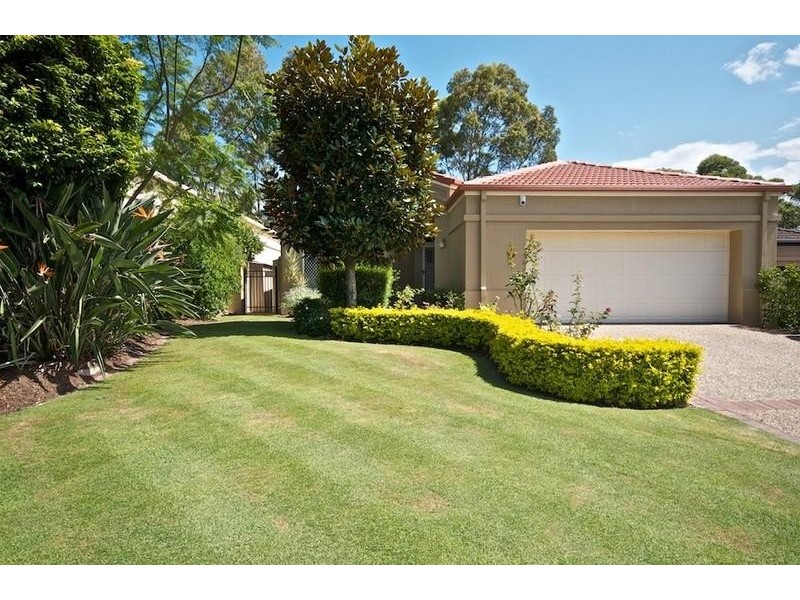 22 Dalloway Ct, Arundel QLD 4214
