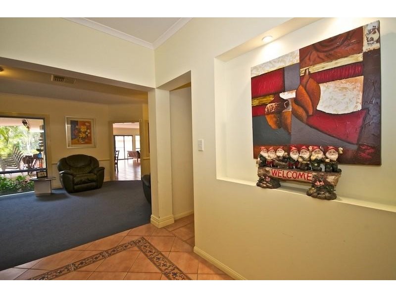 57 Arun Dr, Arundel QLD 4214