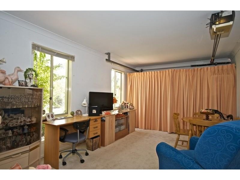 1 Kite Cct, Arundel QLD 4214
