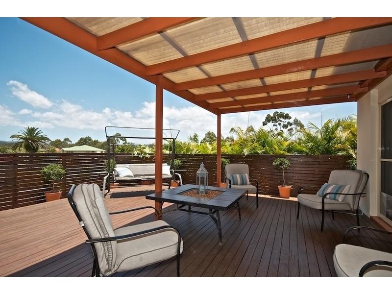 1 Kite Cct, Arundel QLD 4214