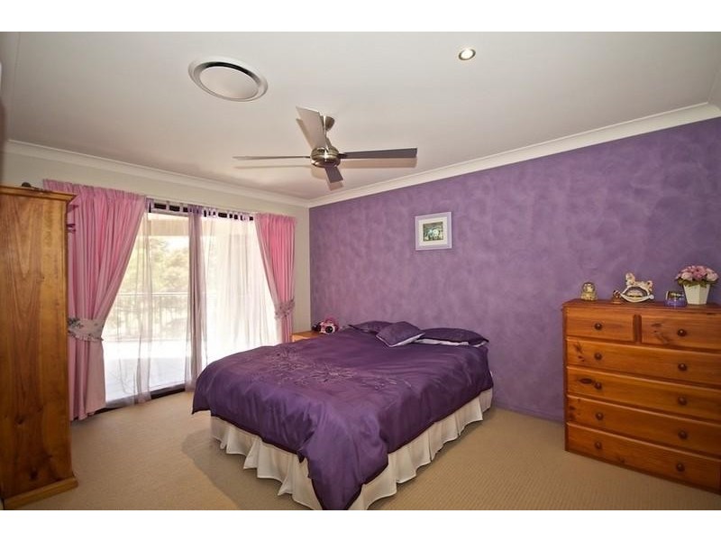 14 Torquay Pl, Arundel QLD 4214