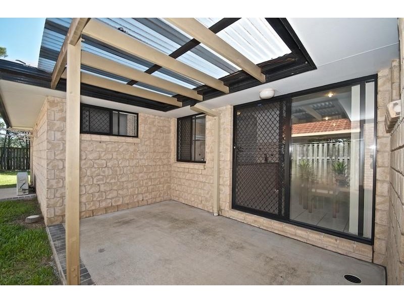 1 Fanning Ct, Pacific Pines QLD 4211