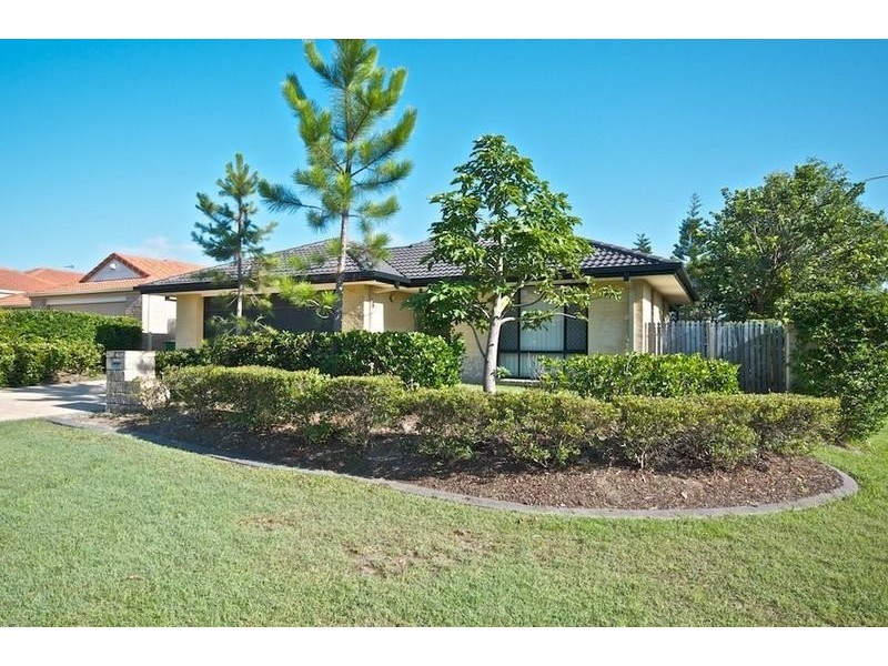 1 Fanning Ct, Pacific Pines QLD 4211