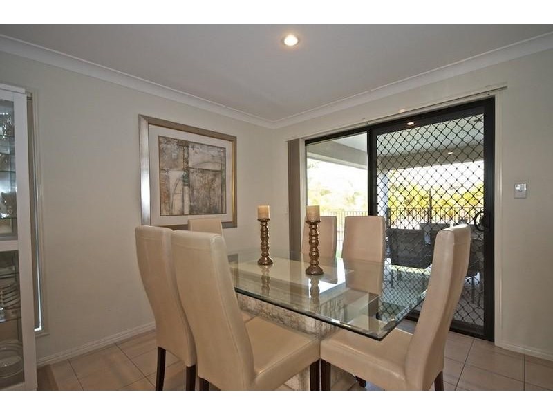 47 Golden Bear Dr, Arundel QLD 4214