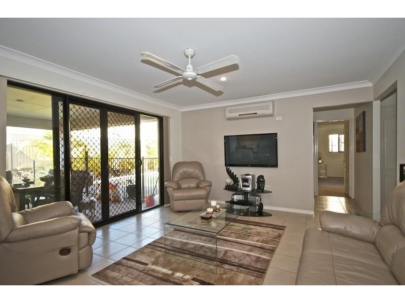 47 Golden Bear Dr, Arundel QLD 4214